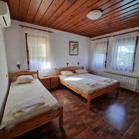 Πανσιόν билдникс Malko Tŭrnovo