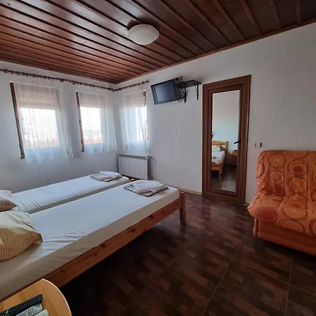 Πανσιόν билдникс Malko Tŭrnovo